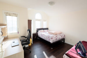 property-img